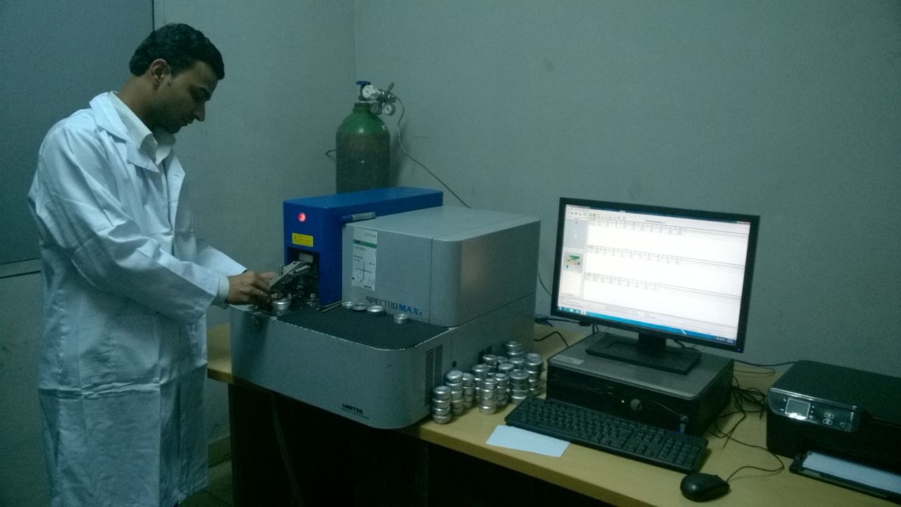 Laboratory analysis with Spectromaxx analyzer